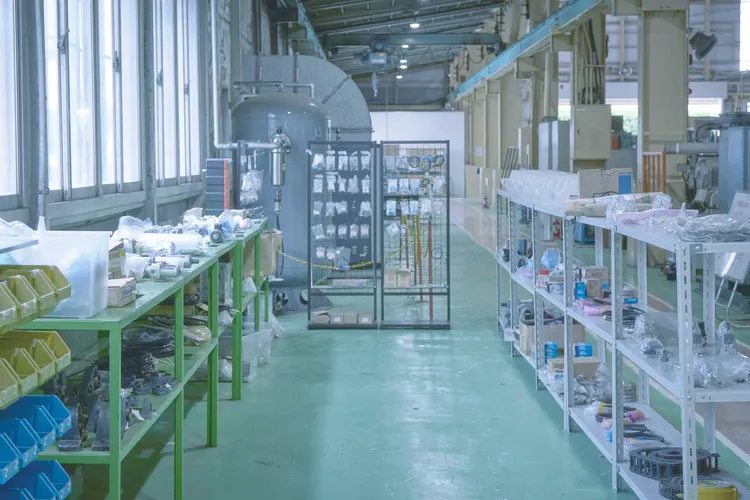 製造施設の内部の写真